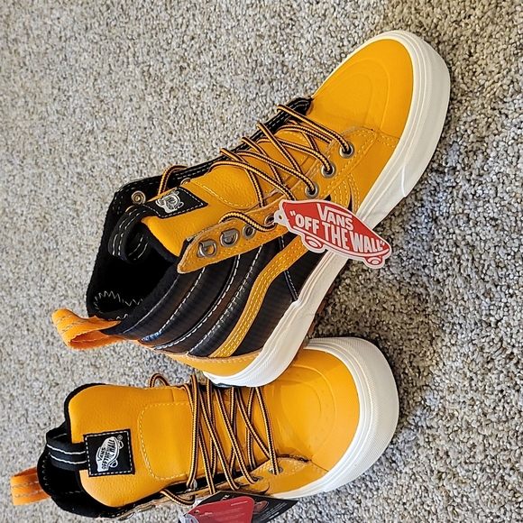 All weather Vans - Picture 4 of 9